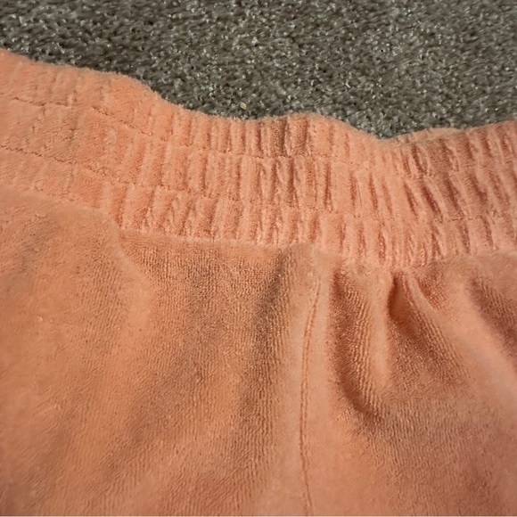 Victoria’s Secret On Point Peach Terrycloth Shorts Women’s Size Small Loungewear - Picture 4 of 11